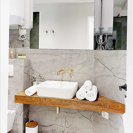 아파트 Emerald Chic - Old Town 로비니