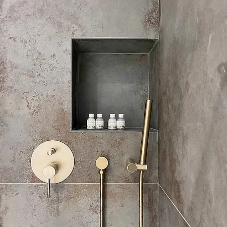 Emerald Chic - Old Town