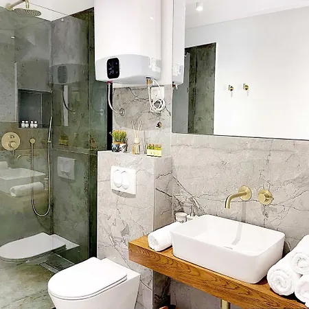 Emerald Chic - Old Town דירה *